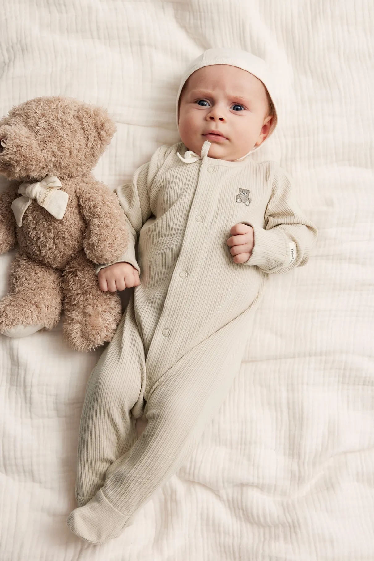 Baby beige ribbed sleepsuit