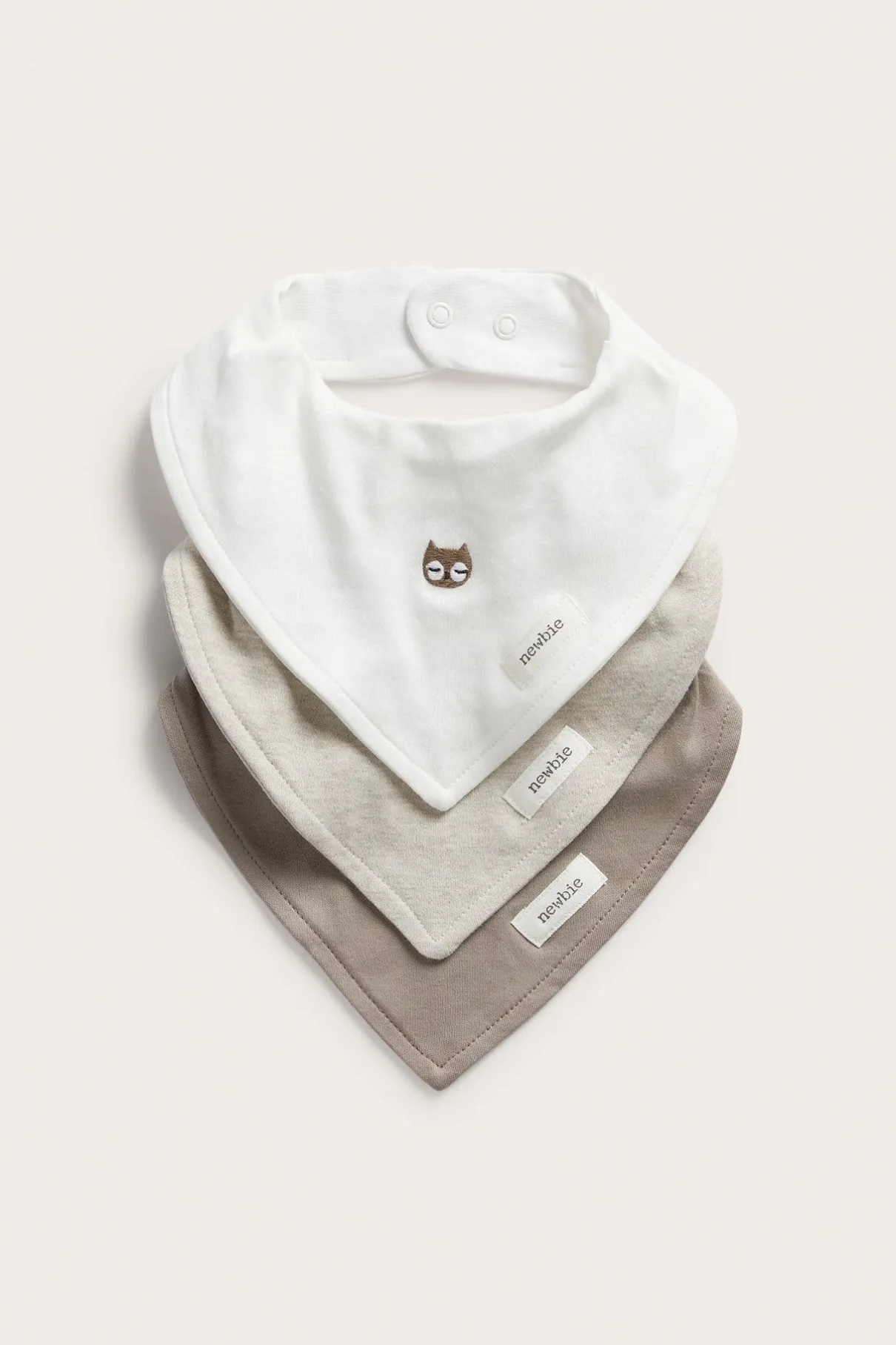Baby bibs with embroidery (3-pack)