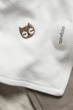 Baby bibs with embroidery (3-pack)