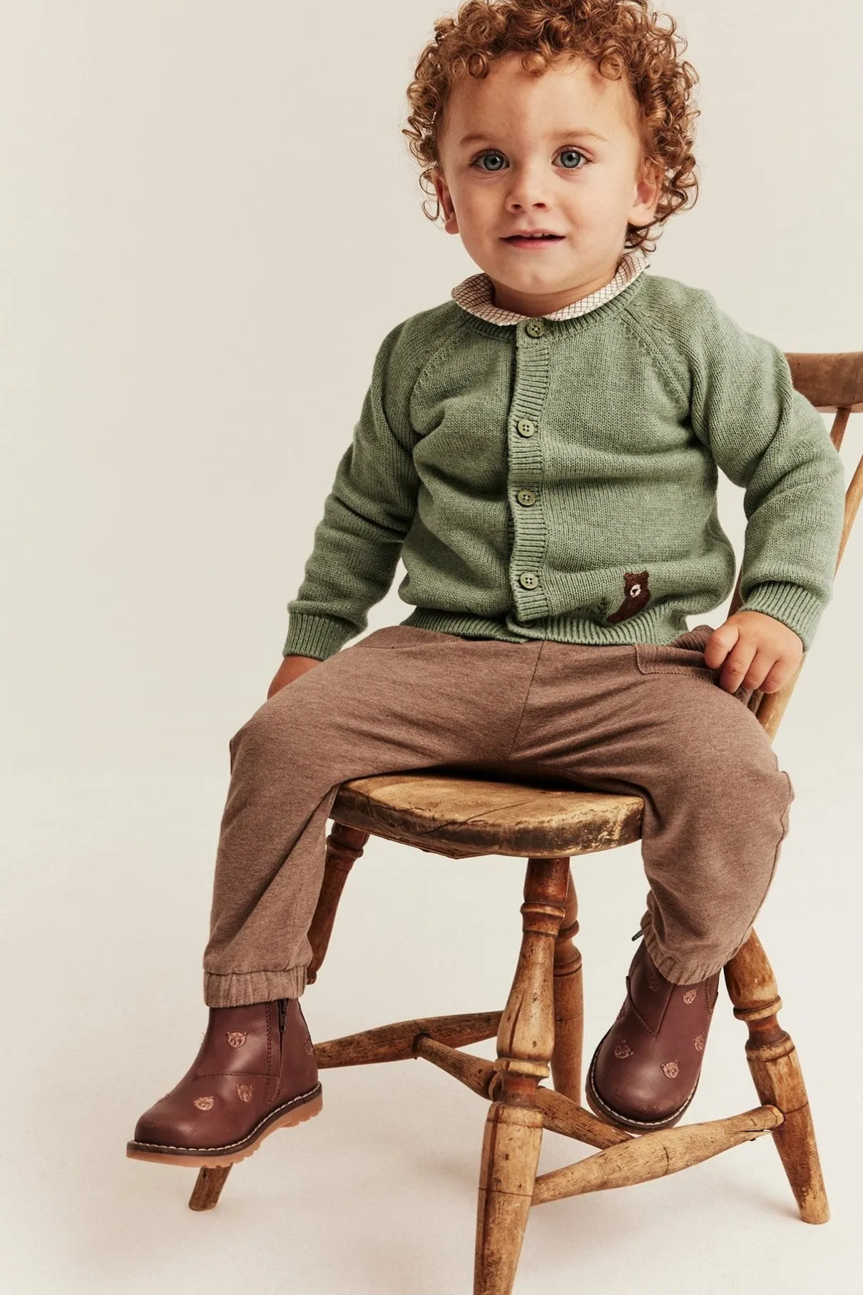 Baby cardigan with embroidered bear