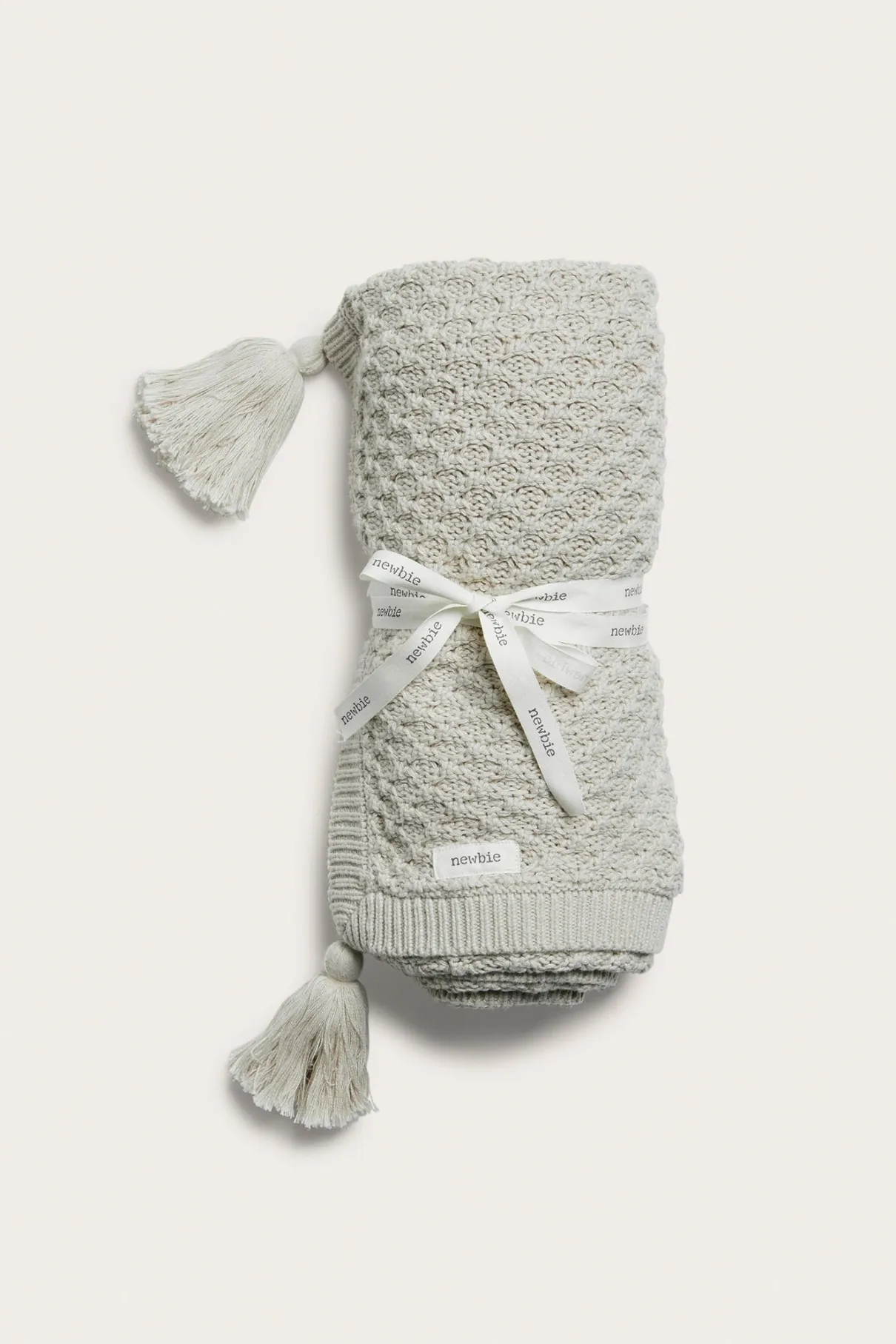 Baby green knitted pattern blanket