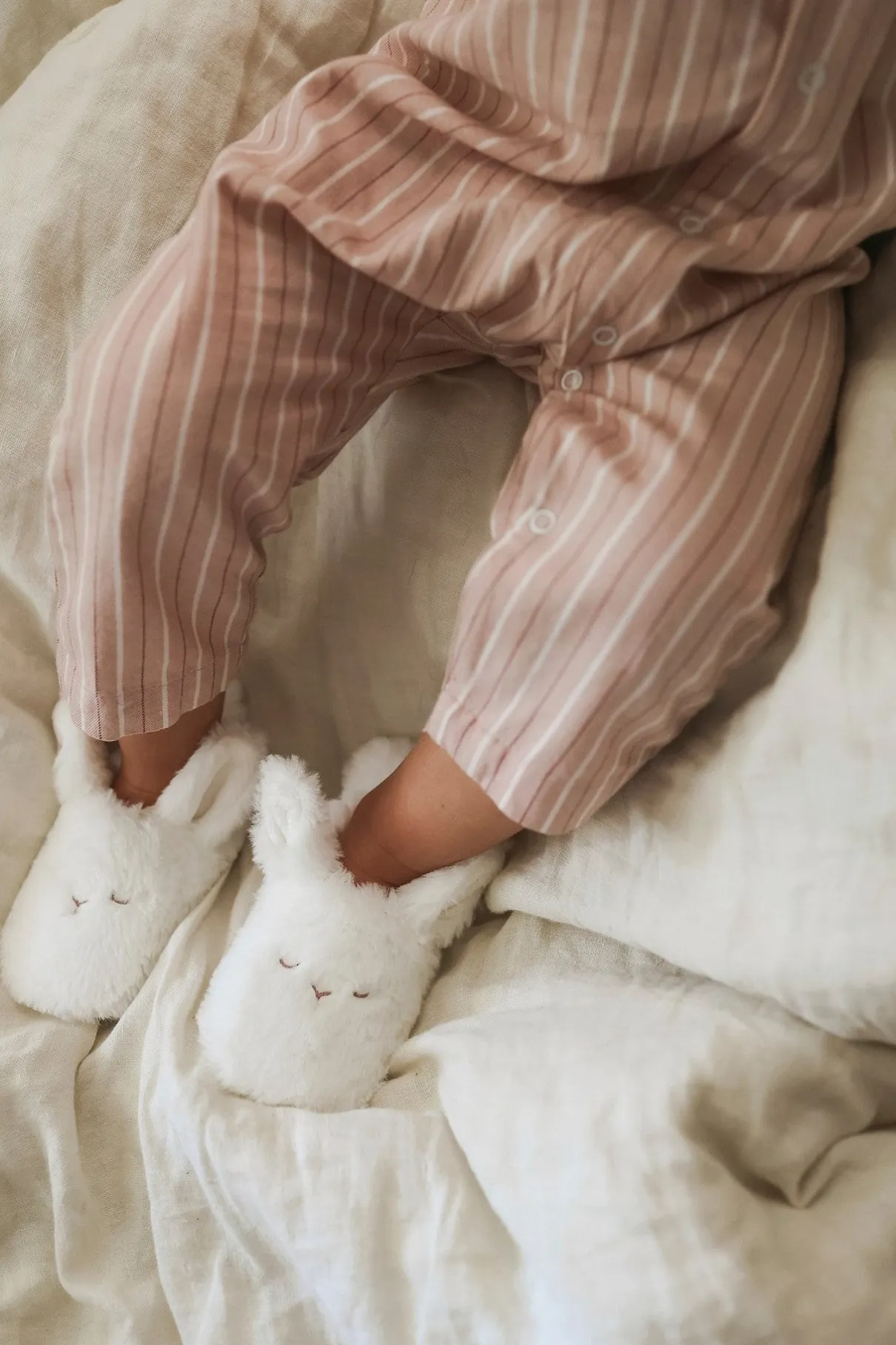 Baby & kids white knitted slippers