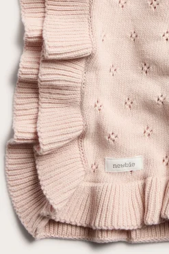Baby pink knitted blanket