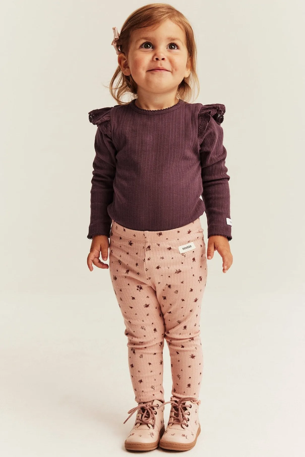 Baby ribbed bodysuit with frills