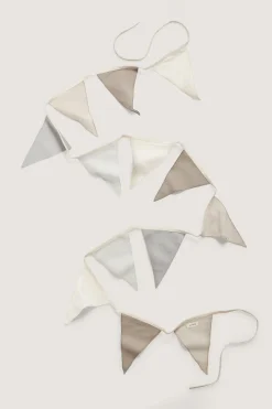 Flag beige bunting
