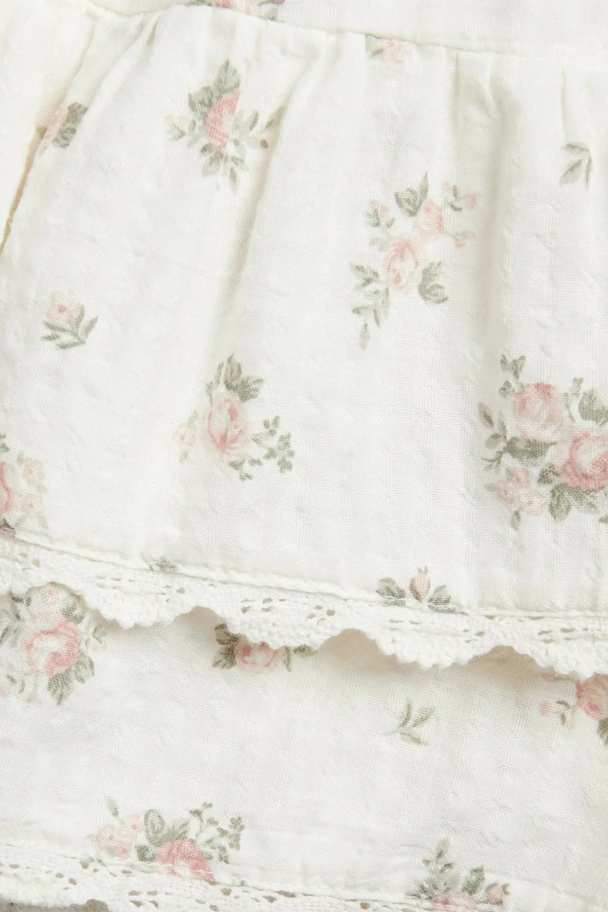 Kids floral culottes with frills