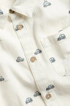 Kids' white shirt with car print