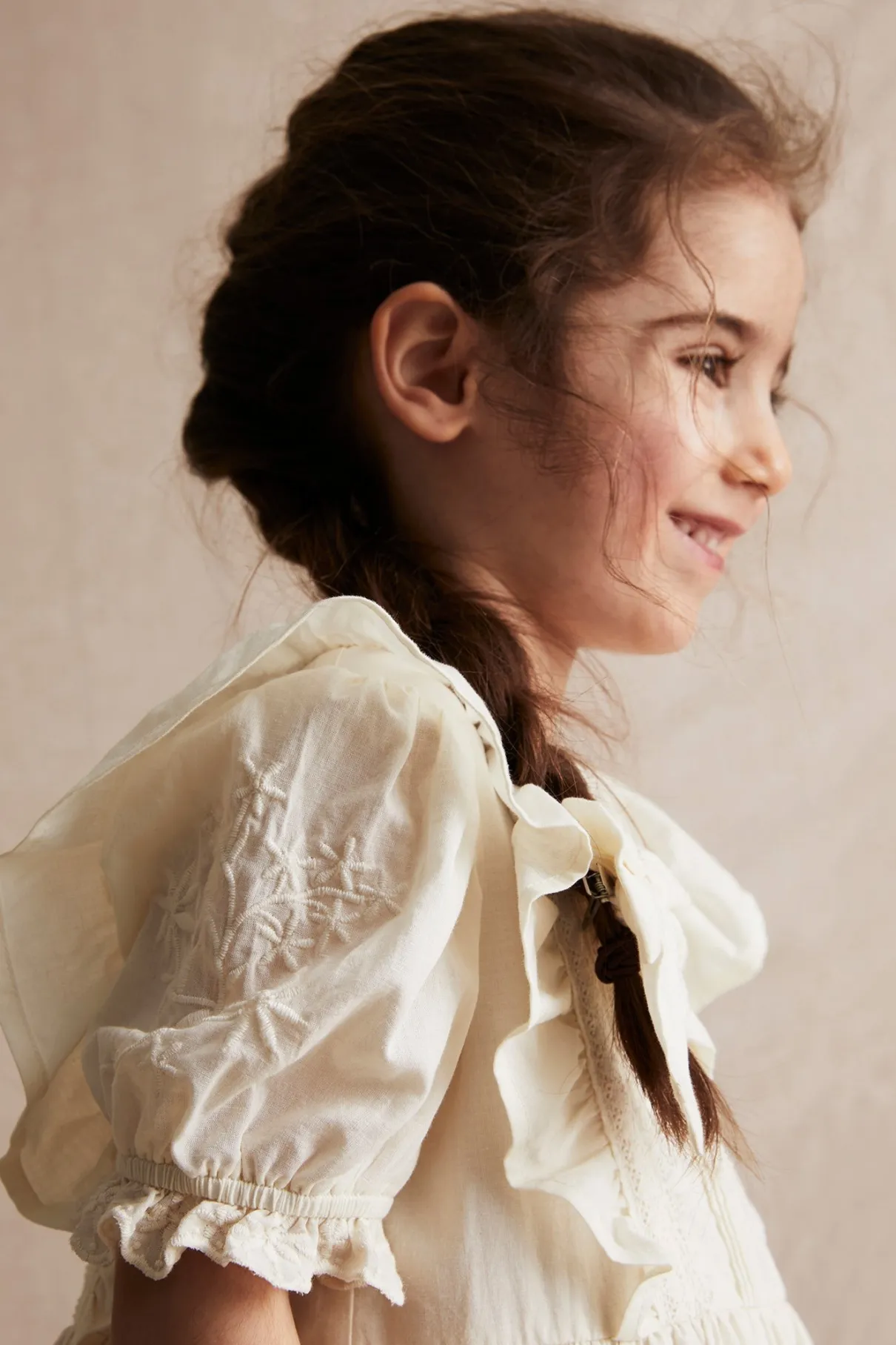 Kids white woven embroidery dress