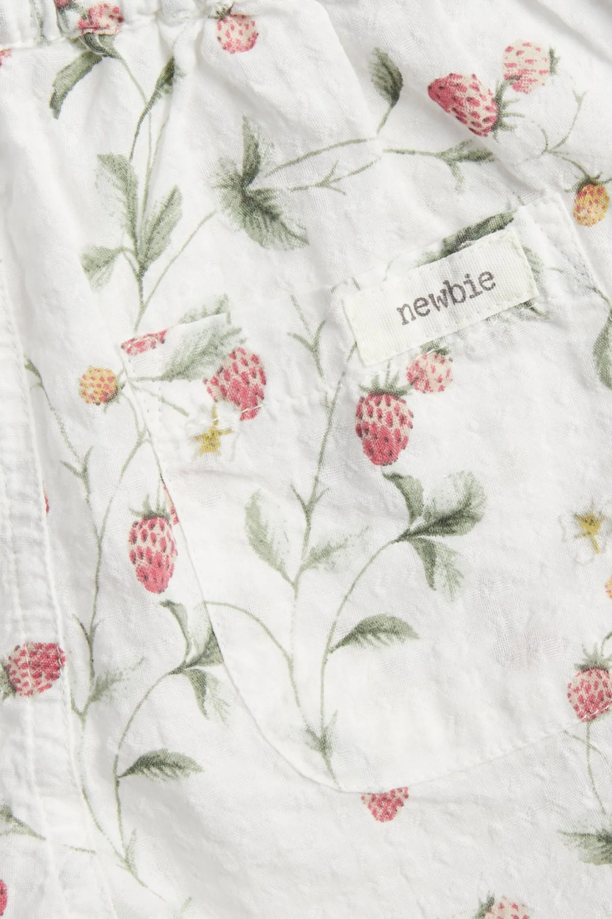 Kids wild strawberry woven shorts