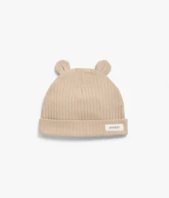 Newborn beige ribbed hat