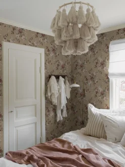 Nomi brown floral wallpaper