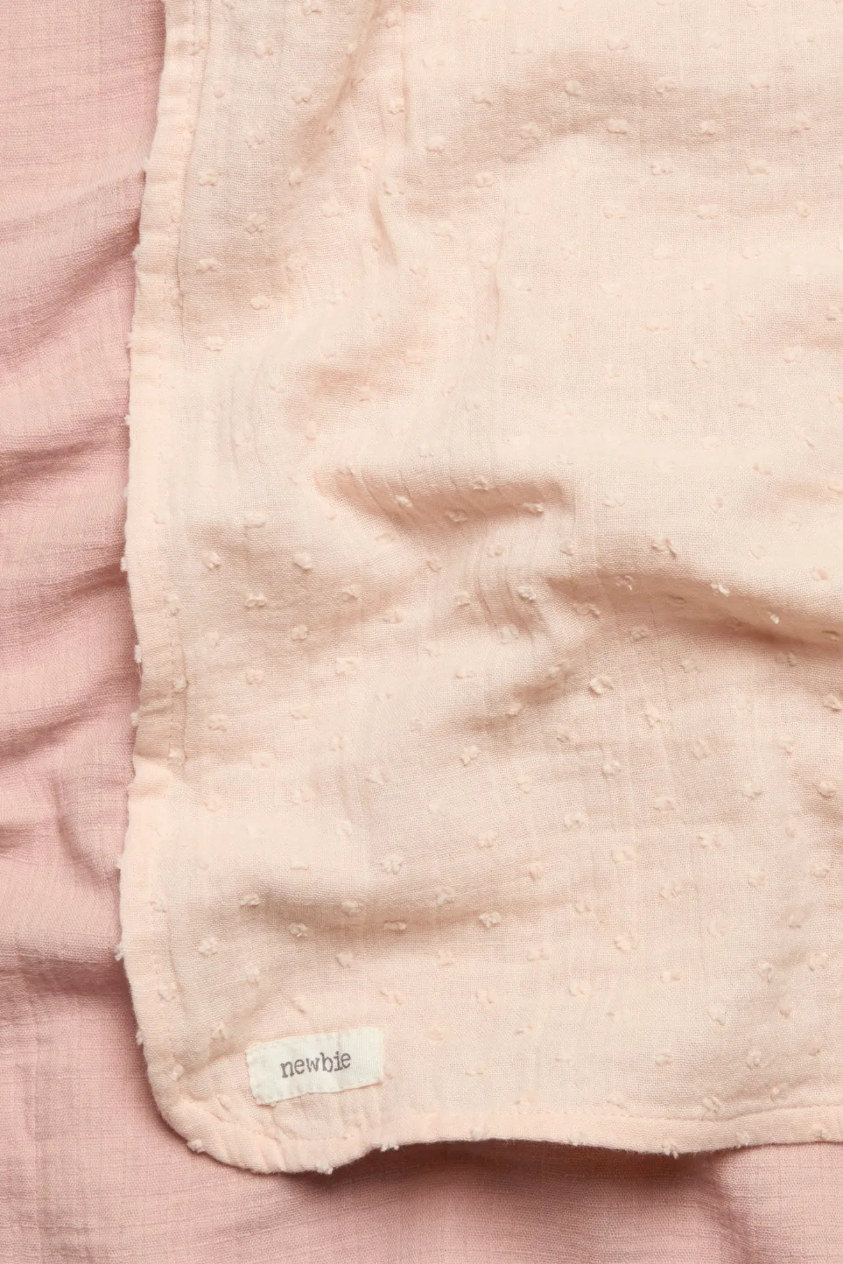 Pink muslin blankets (2-pack)