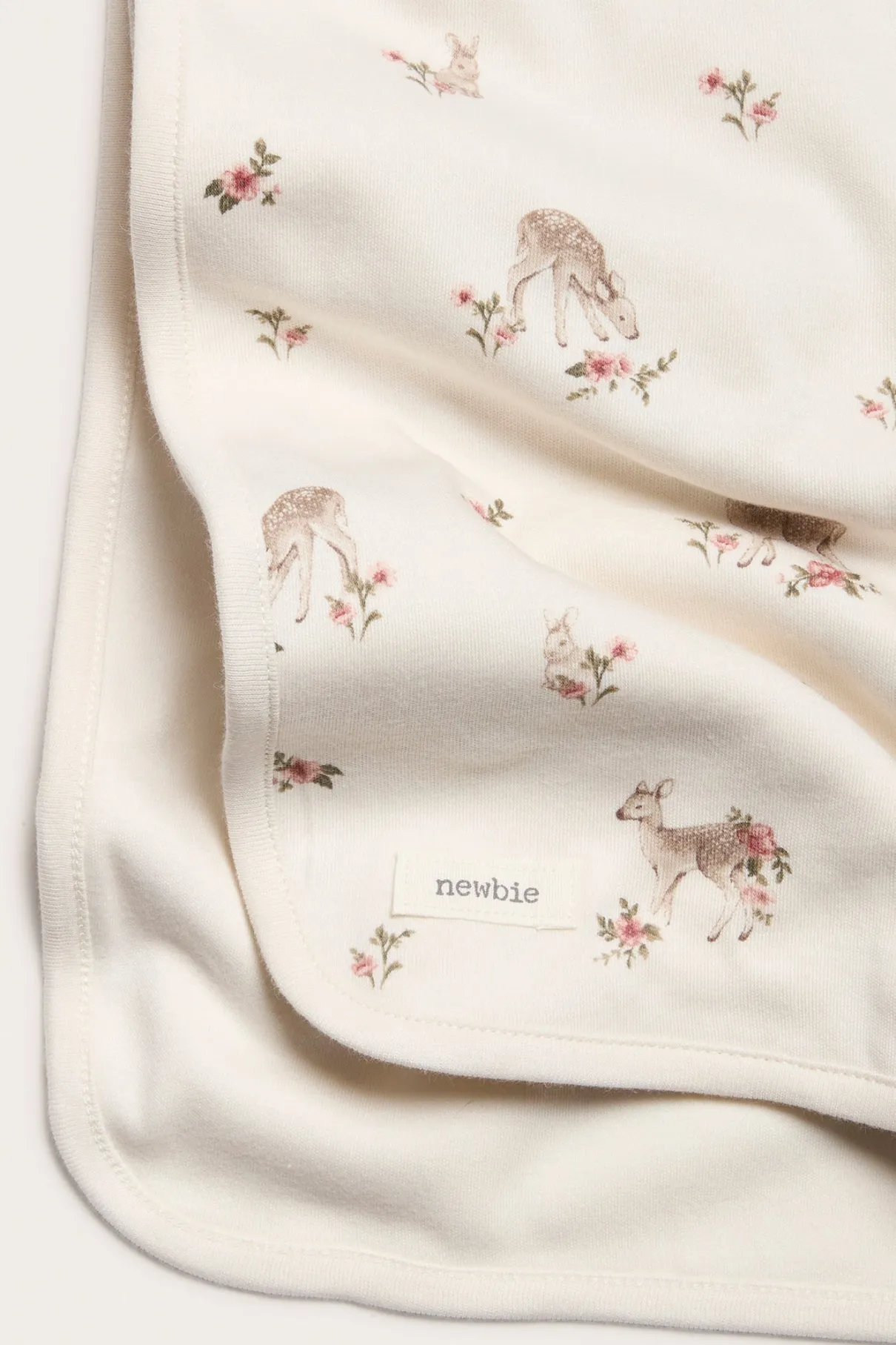 White double jersey deer patterned blanket