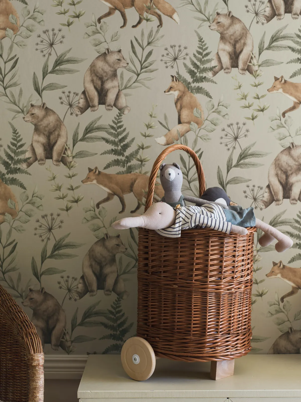 Wild Forest beige fox & bear wallpaper