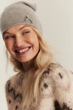 Women's beige wool and cashmere blend hat