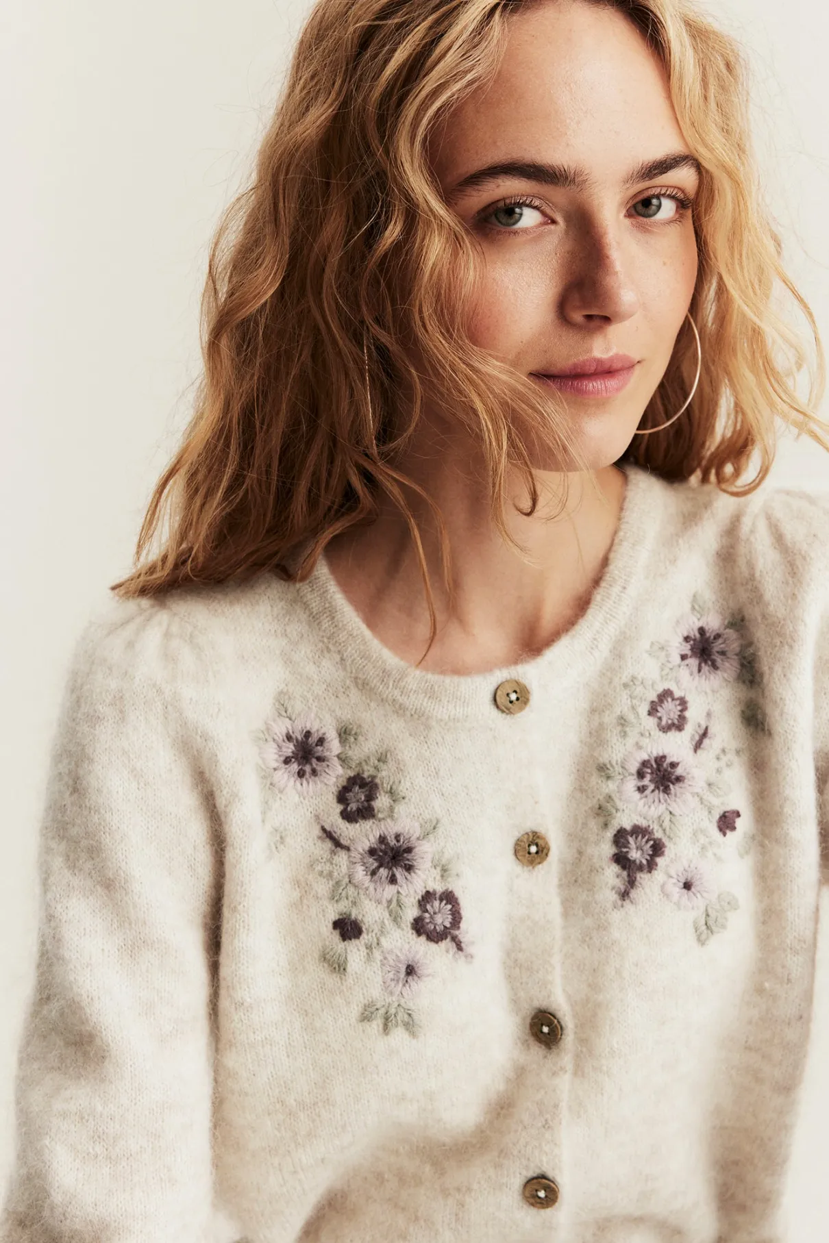 Women's beige wool blended cardigan