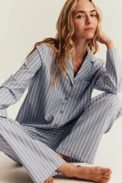 Women's blue striped pyjamas set