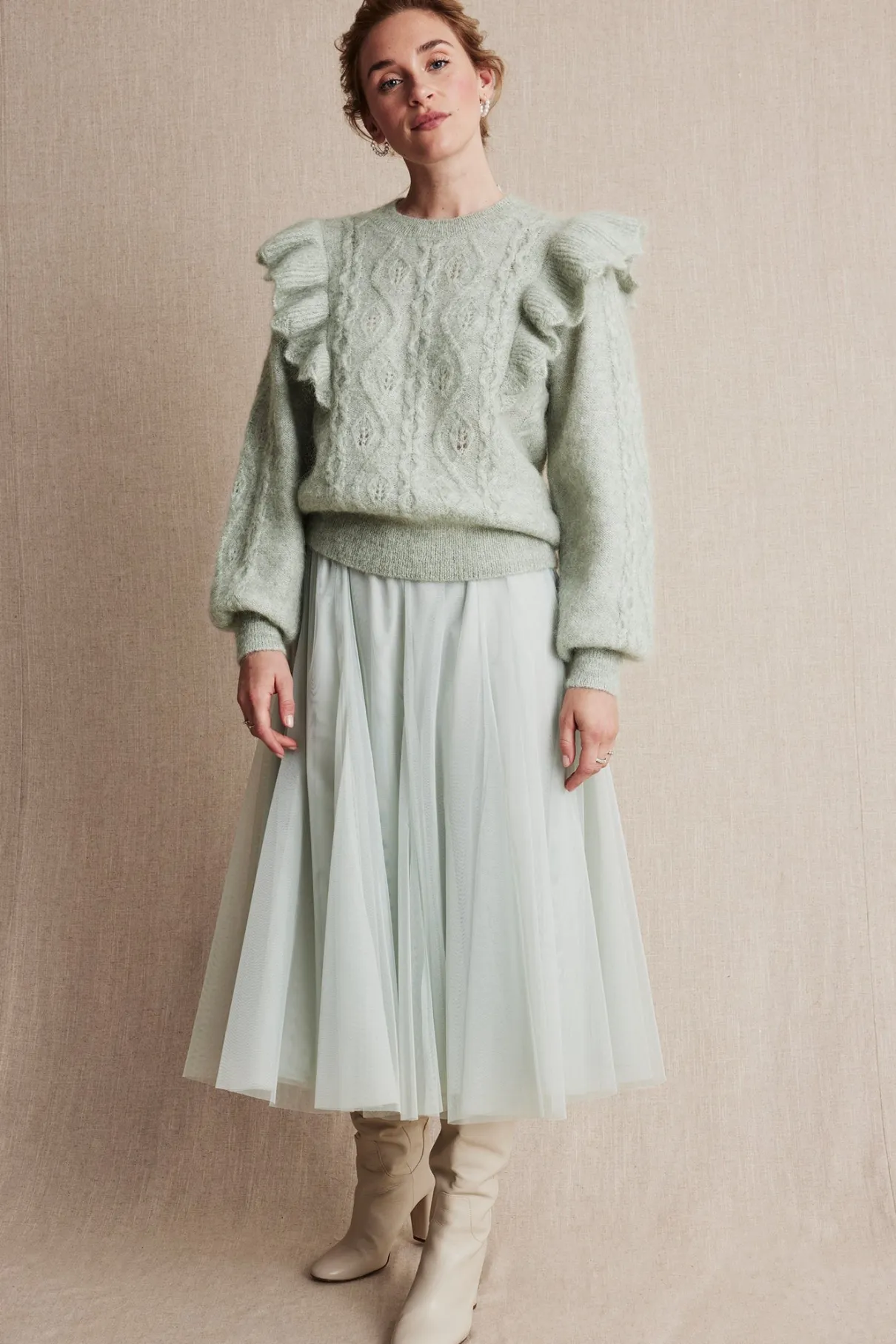Women's green pattern knitted sweater