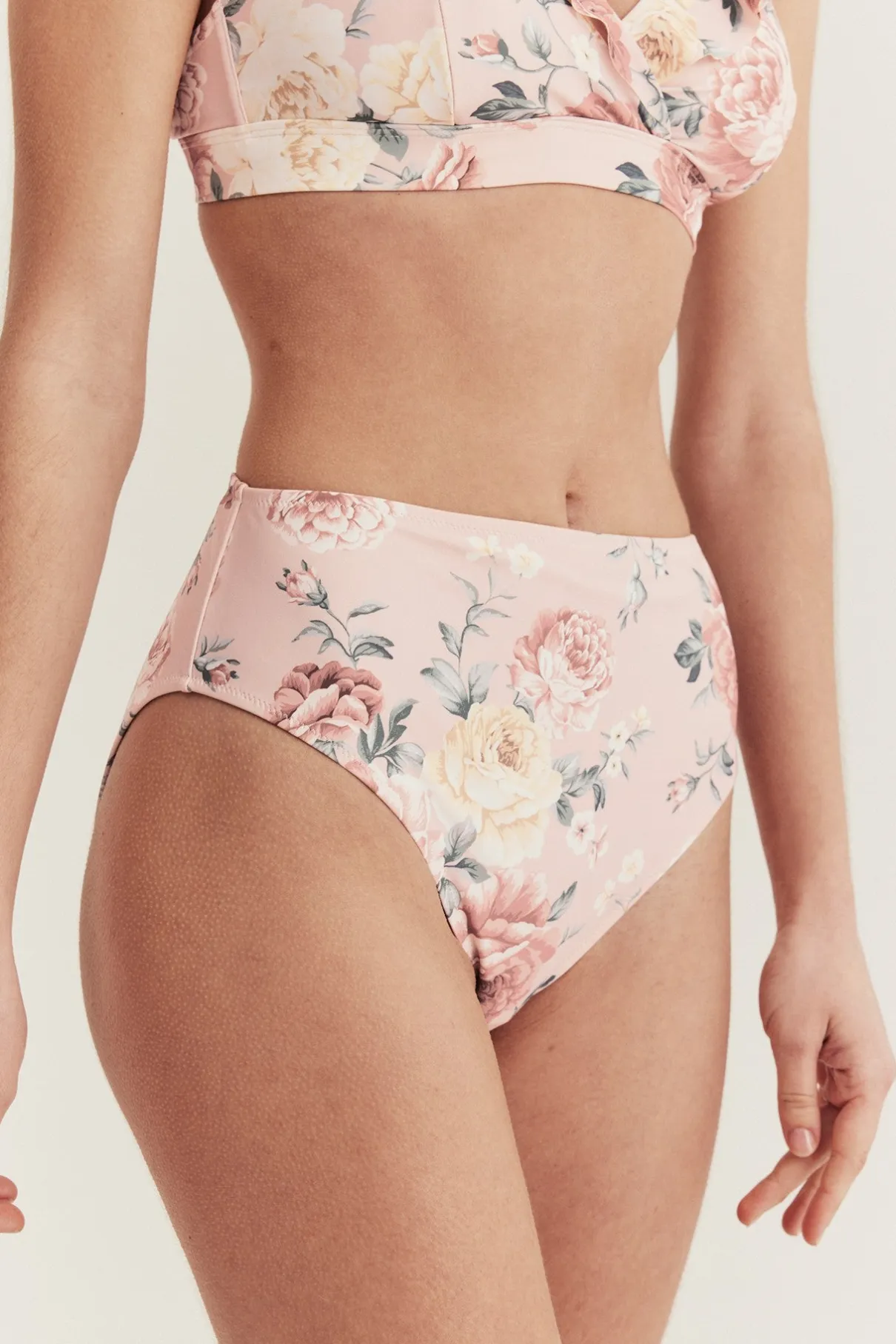 Women's pink floral bikini briefs