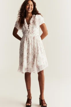 Women’s white floral chiffon dress