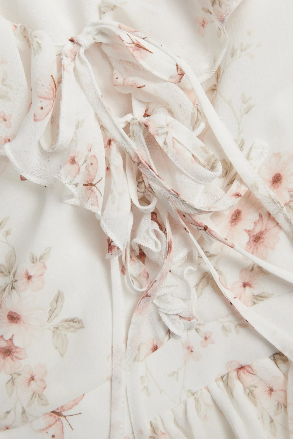 Women’s white floral chiffon dress